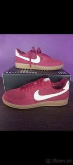 Nike tenisky vel 42