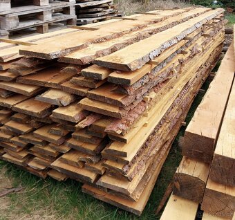 Modřín - prkna - řezivo