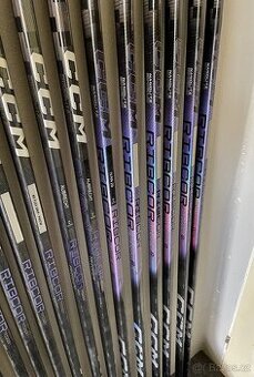 Kompozitová hokejka CCM, WARRIOR