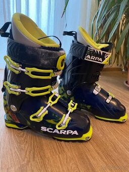 Scarpa Freedom 43
