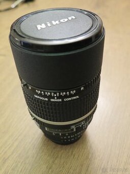 Nikon 135mm f/2,0 AF DC-NIKKOR D A
