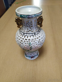 Čínská vázička, cca 20 cm vysoká