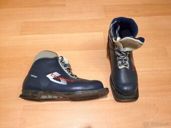 boty na běžky N75