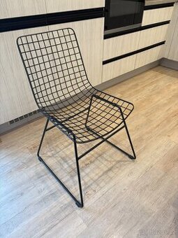 Sada designových židlí