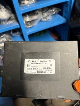 Mercedes E W212 2009-2016  modul komfortu