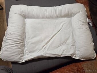 Polštář a přikrývka do dětské postýlky