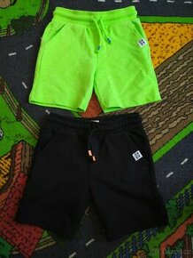 Dětské kraťasy velikost 3-4roky