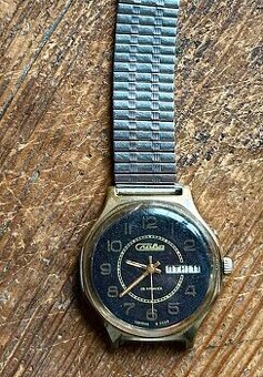 Sovětské mechanické hodinky značky Slava SSSR starožitné sbě