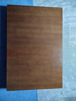 Stůl z masivu,pouze vlastní převzetí