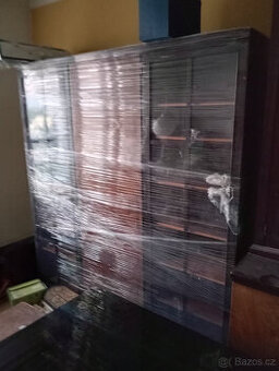 Starožitná knihovna