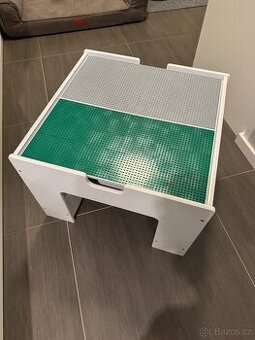 Lego stoleček