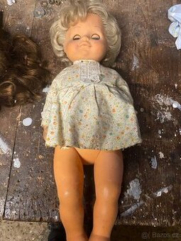 Stará retro panenka ČSSR – původní šaty