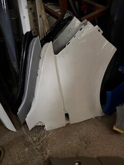 Prodám blatníky Transportér T5, T6, T6,1