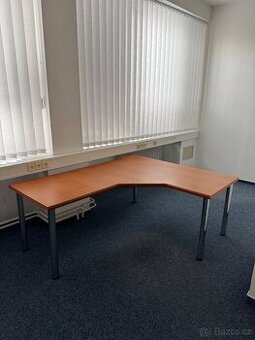 Kancelářský nábytek, stůl 2x, komoda, skřínka s šuplíky