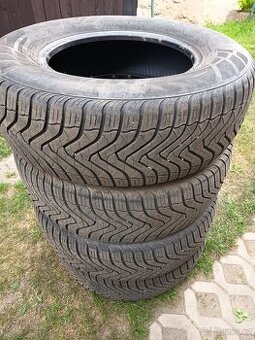 Celoroční pneumatiky 235/70 r16