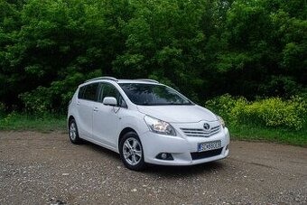 Toyota Verso 1.8benzín 108kW 2011 5miestne SK-pôvod