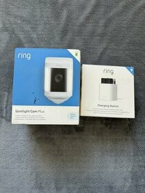 ring Spotlight Cam Plus + charging státním