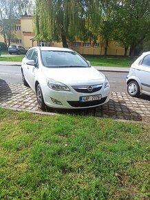 Opel Astra j ST 1,4 74kw