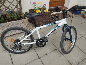 Dětské 20" trekové kolo Rockrider ST120 6–9 let.
