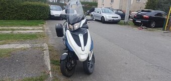 Piaggio MP3 300 Yourban LT   stačí ŘP skupiny  B