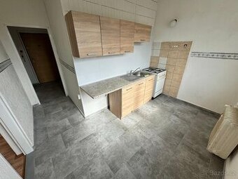 (442) Pronájem, byt 1+1, 36 m, Konečná 649, Chodov