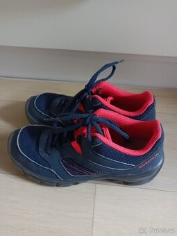 Boty z Decathlonu turistické