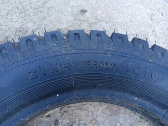 Pneu 21x4