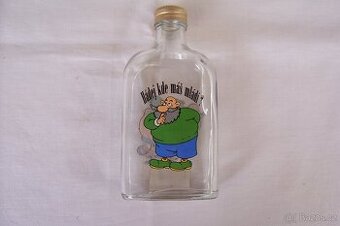 PLACATICE S NÁPISEM