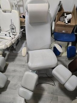Elektricke pedikérské křeslo AKCE béžové euroclinic