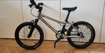 Rascal 16 stříbrné