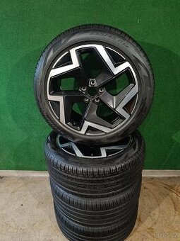 Zanovni celorocni alu 255/45/19 VW