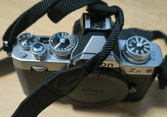 Nikon Z fc + Z DX 16–50 mm f/3,5–6,3 VR - 1