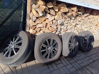 letní 215/65R16