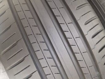 Pneu 215/50.R18.-92V.Zanovni