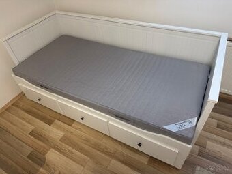 Pružinová matrace ikea