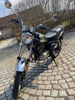 Suzuki GN 125 v dobrém stavu