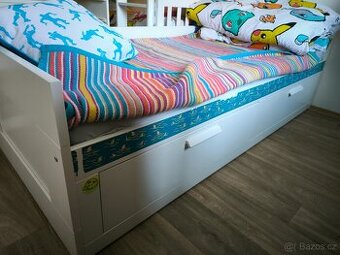 Starší postel Ikea, rozkládací