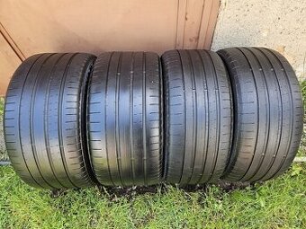 Letní DVOUROZMĚRY Yokohama Advan - 285/40 + 325/35 ZR22 XL
