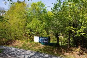 Prodej stavebního pozemku 792 m²