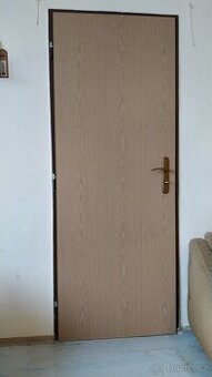 Interiérové dveře 70 cm levé