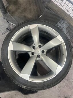 Audi Rotor 21 palců 5x12 nove pneu