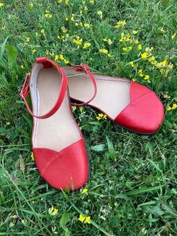 Barefoot sandály 39