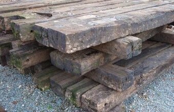 PRODAM DREVENE DUBOVE ZELEZNICNI PRAZCE