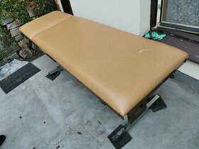 Masážní stůl