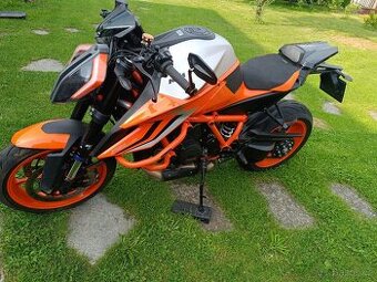 KTM 1290 Super Duke R 2024 Evo lehké poškození