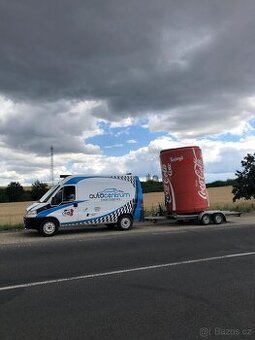 Přívěsný vozík - prodejní stánek