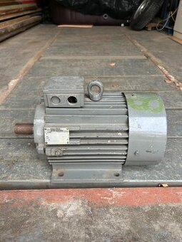 3 fázový asynchronní elektromotor 1,5kW