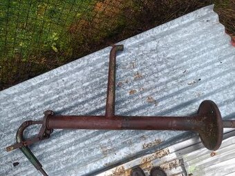 Ruční pumpa na vodu