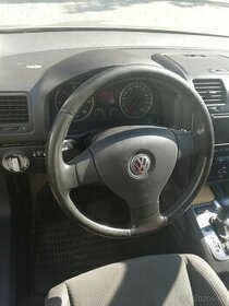 Volkswagen Passat Golf Caddy a podobně