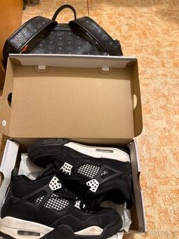 prodavam jordan4 white thundre